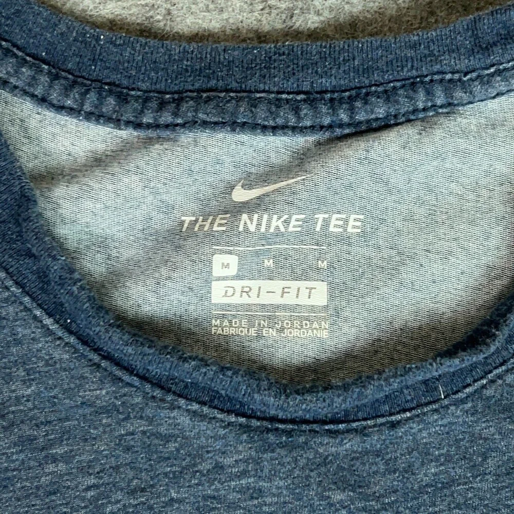 Nike Mens Shirt Medium Navy White Tee T‎ Swoosh Everyday Causal Sports Logo Top